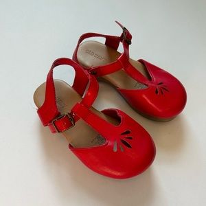 Old Navy Red Toddler Clog size 8